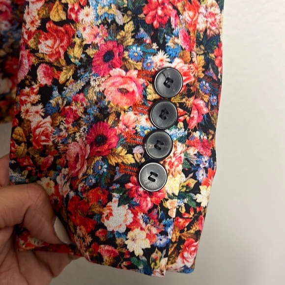 Zara Floral Blazer - Picture 5 of 7